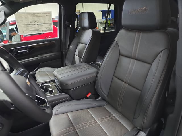 New 2026 Chevrolet Tahoe High Country AWD/4WD image 17