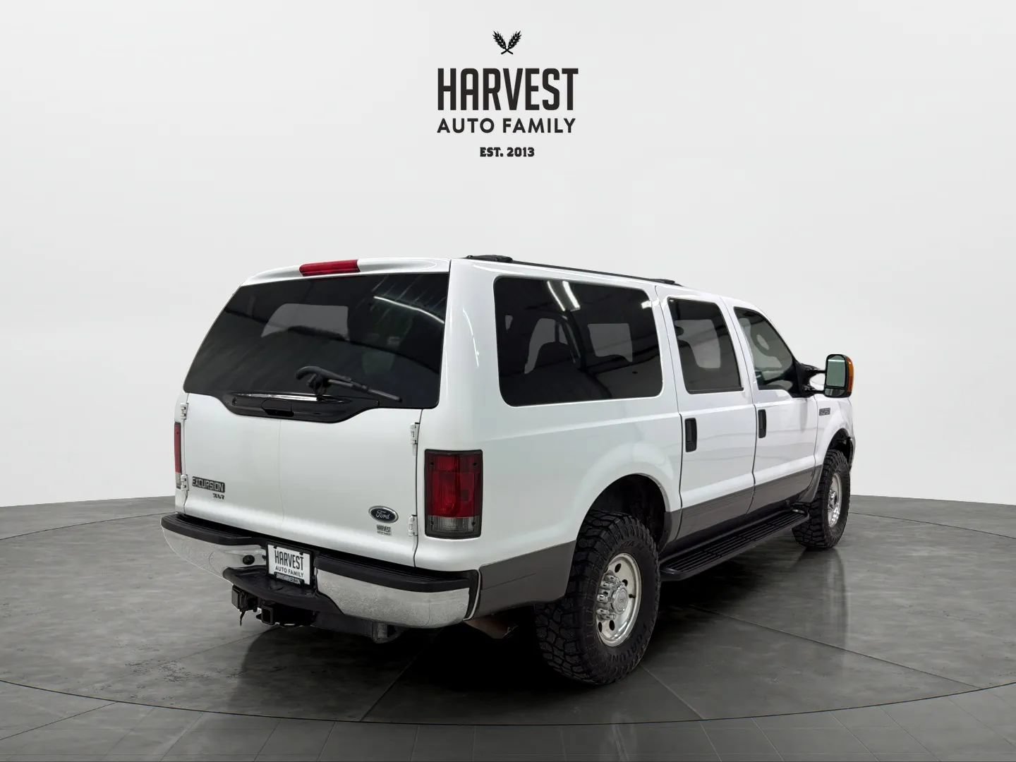 Used 2003 Ford Excursion XLT AWD/4WD image 6