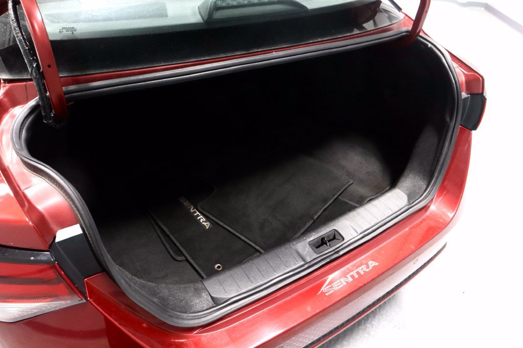 Used 2024 Nissan Sentra SV FWD image 12