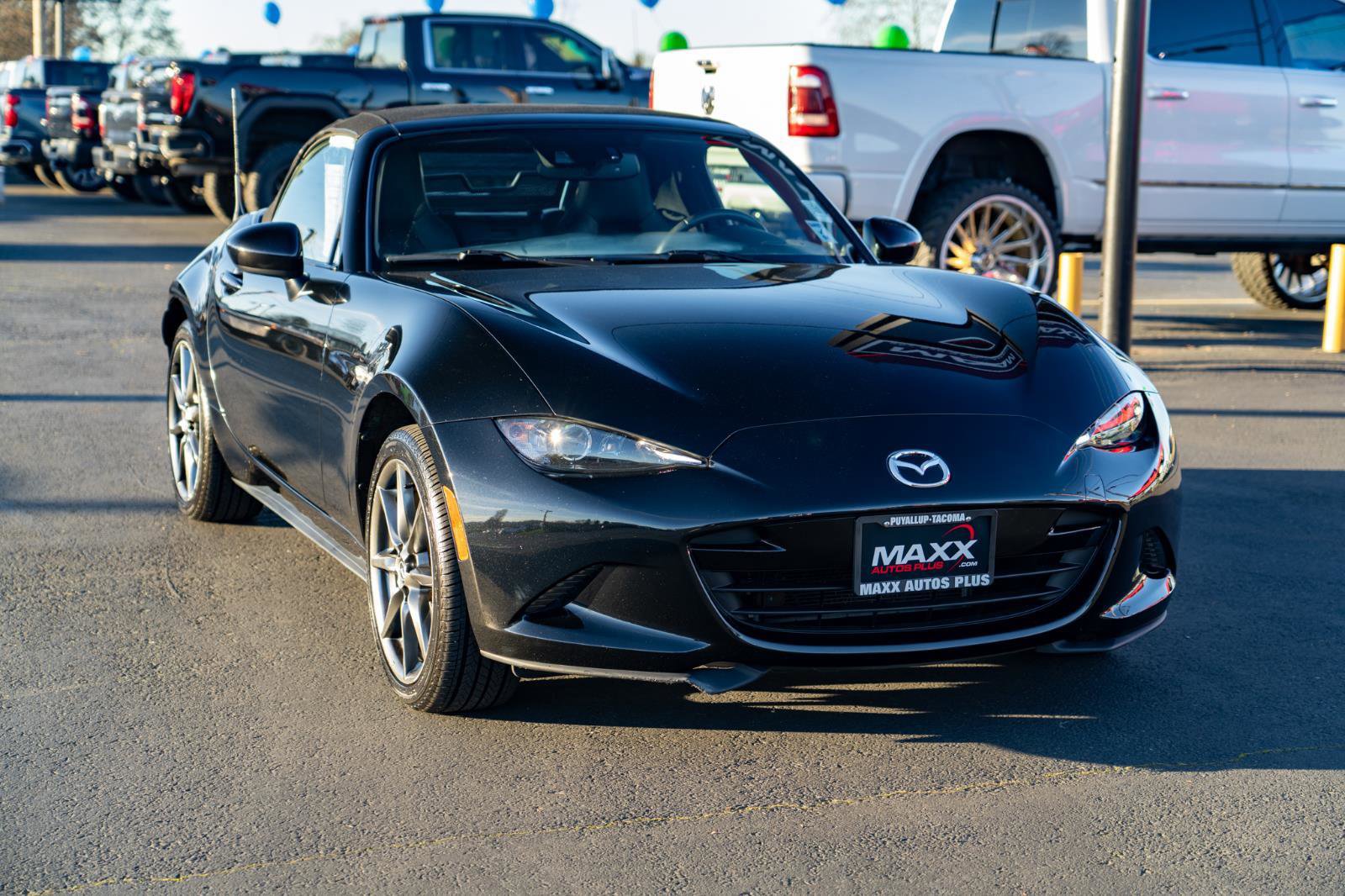 Used 2016 MAZDA MX-5 Miata Grand Touring RWD image 2
