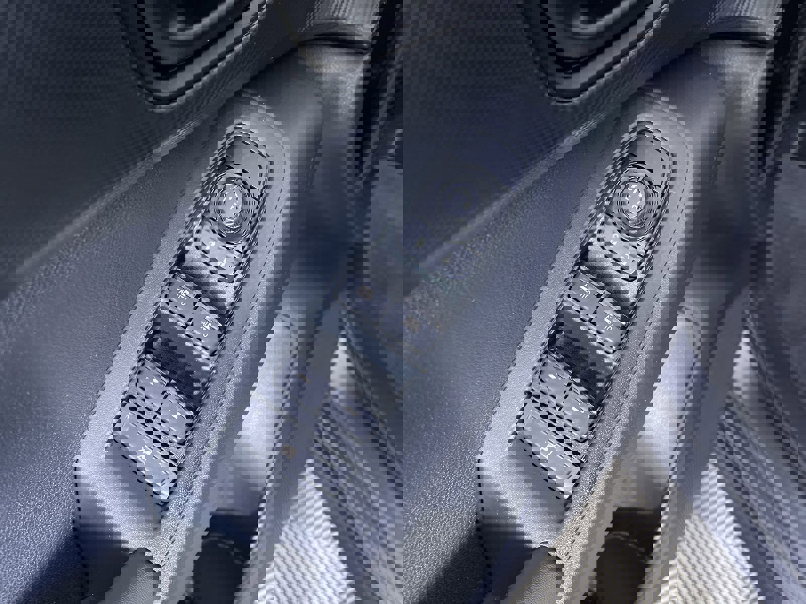 Used 2024 Subaru Crosstrek 2.0i image 14