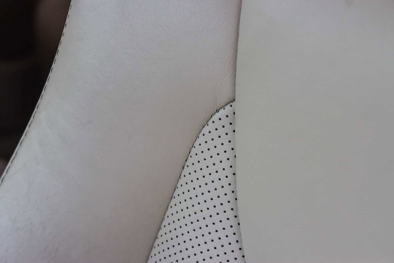 Used 2013 Lexus RX 450h AWD image 24