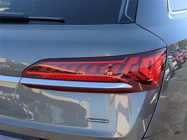 Used 2021 Audi Q7 3.0T Premium Plus image 11