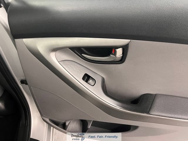 Used 2013 Hyundai Elantra GLS FWD image 31