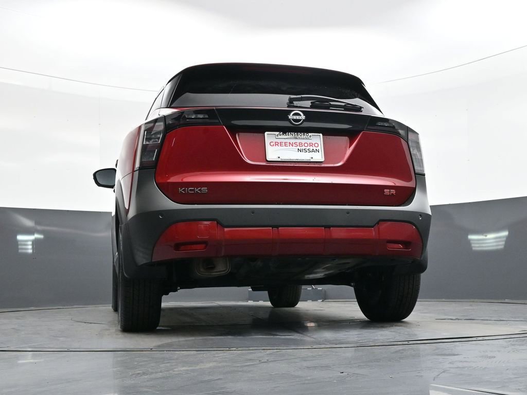 Used 2025 Nissan Kicks SR image 39