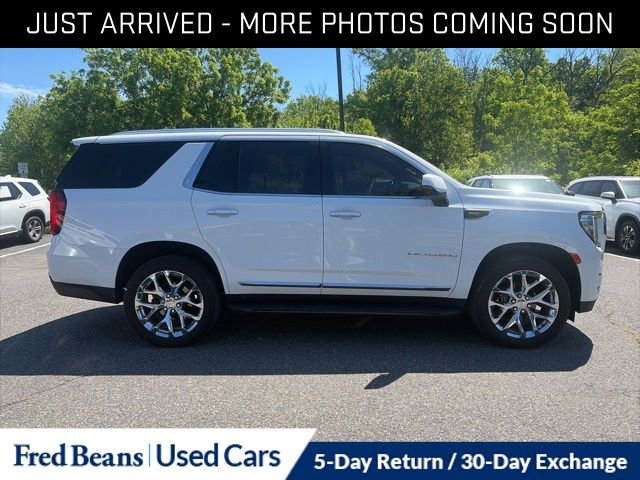 Used 2021 GMC Yukon SLT w/ SLT Premium Package AWD/4WD image 9