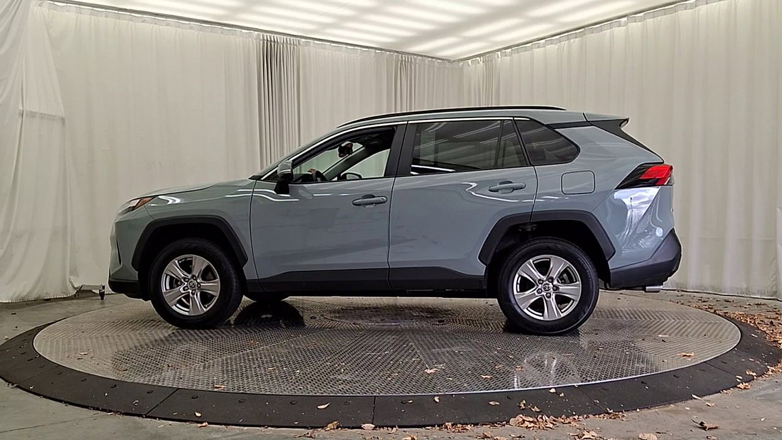 Certified 2022 Toyota RAV4 XLE image 2