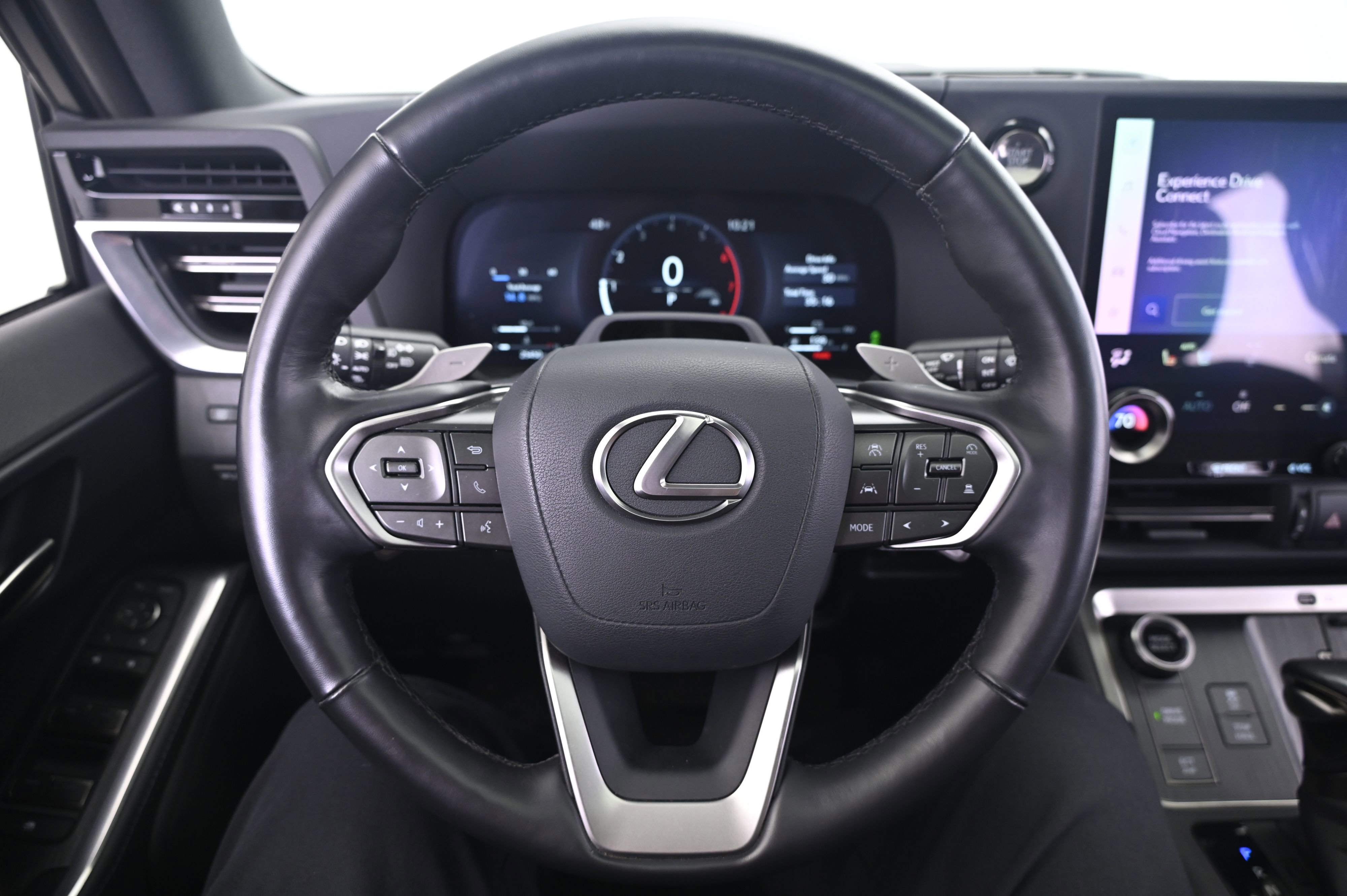 Used 2024 Lexus GX 550 w/ Accessory Package (Z1) AWD/4WD image 35