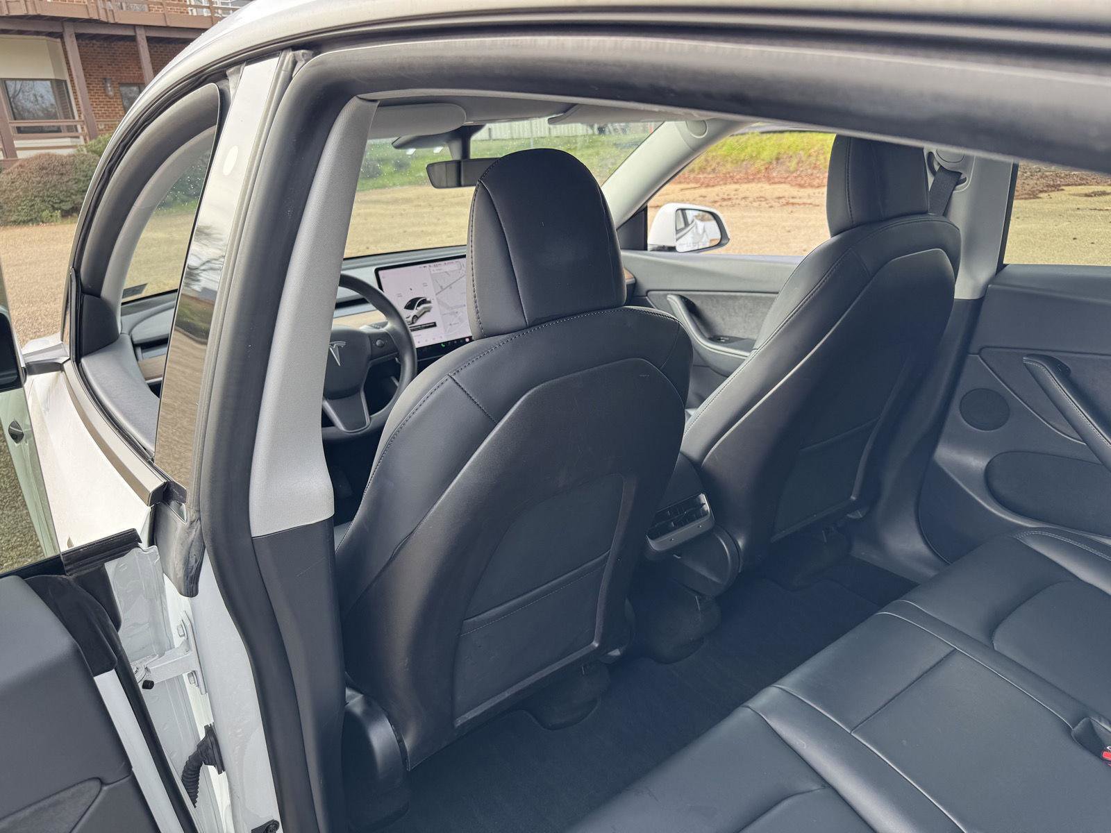 Used 2020 Tesla Model Y Long Range image 14