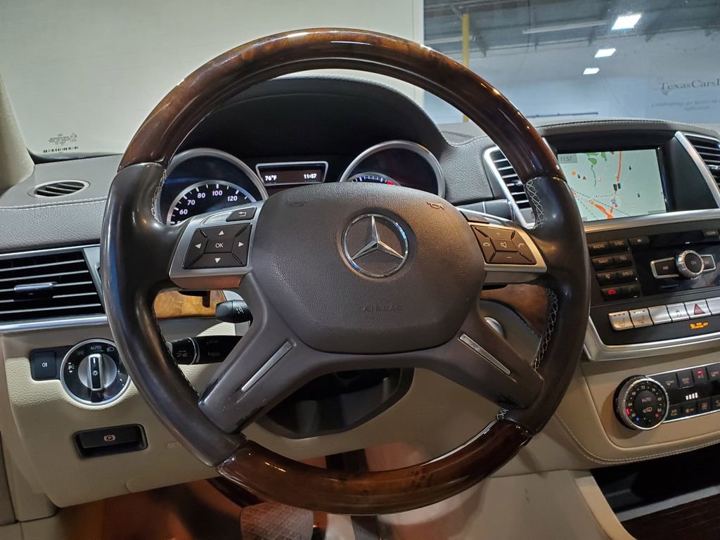 Used 2014 Mercedes-Benz GL 450 4MATIC image 29