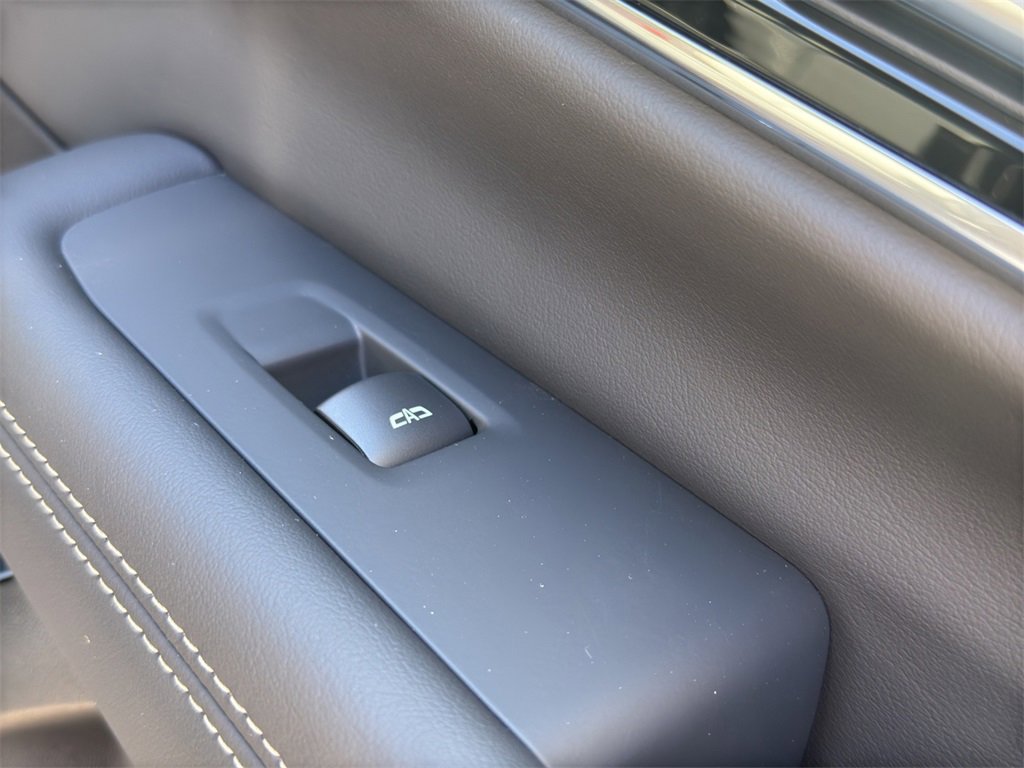 New 2026 GMC Yukon XL Elevation image 23