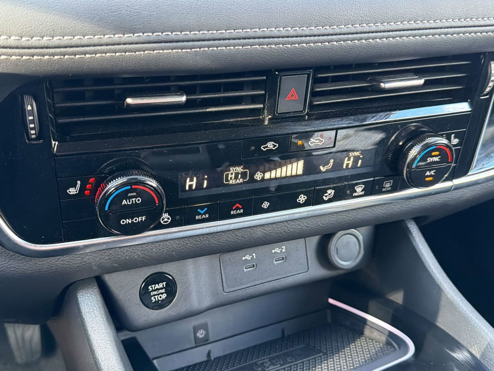 Used 2024 Nissan Rogue SL w/ SL Premium Package image 23