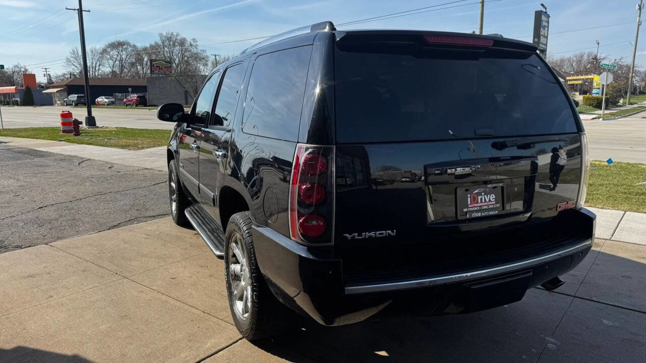 Used 2013 GMC Yukon Denali AWD/4WD image 7