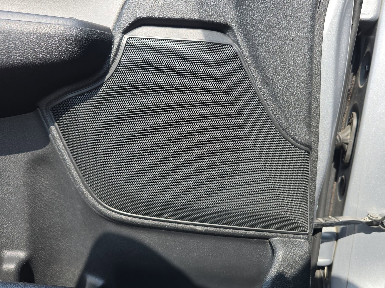 Used 2019 Honda CR-V LX image 14