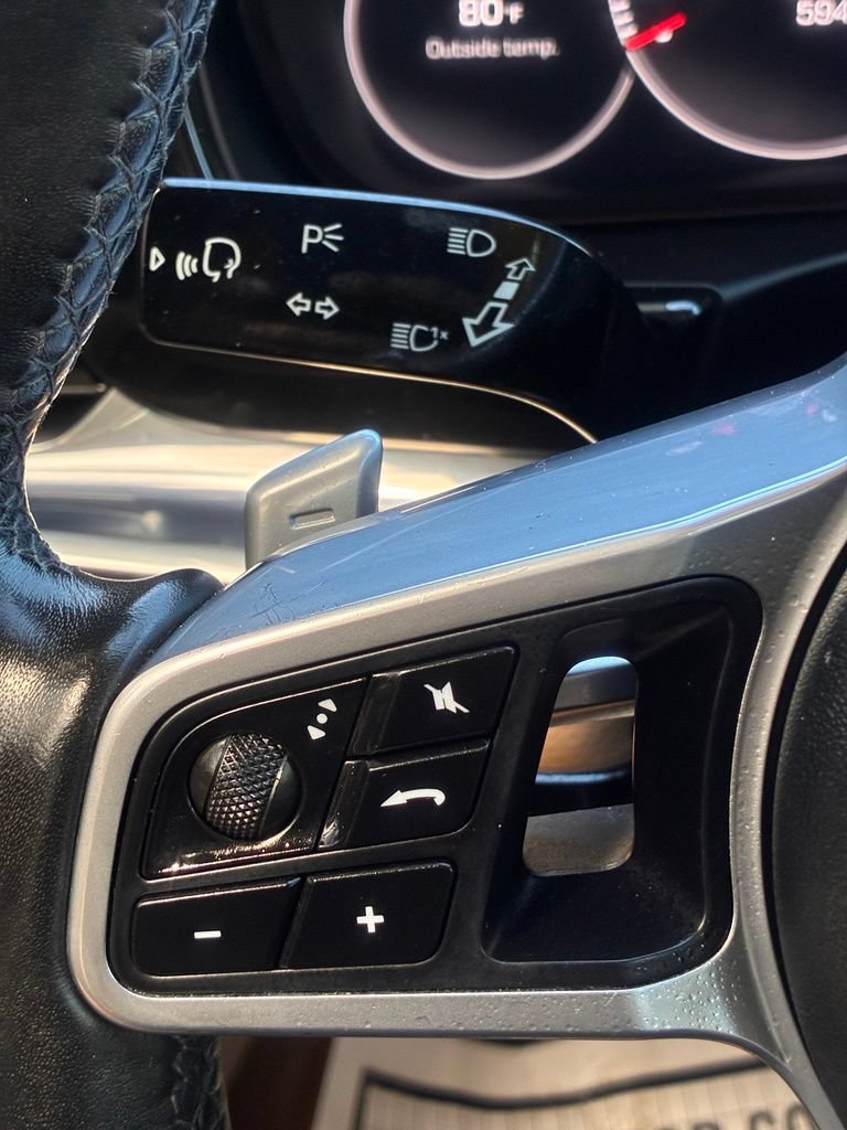 Used 2020 Porsche Panamera 4S AWD/4WD image 34