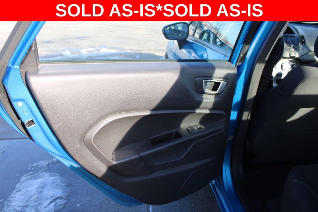 Used 2015 Ford Fiesta SE image 24