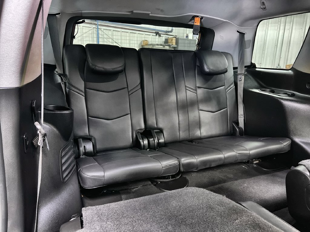 Used 2019 Cadillac Escalade Luxury RWD image 22