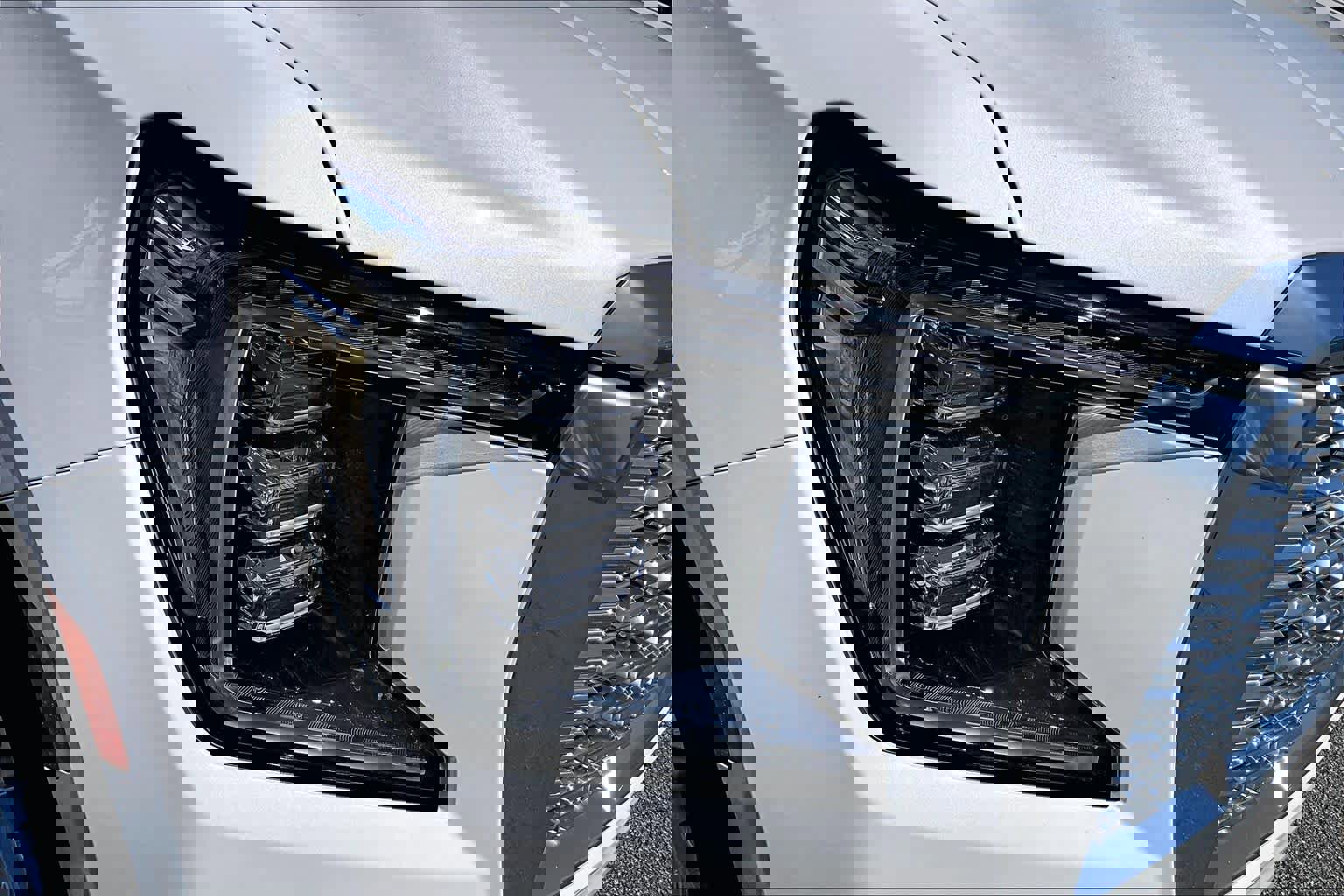 Used 2024 GMC Yukon Denali image 26