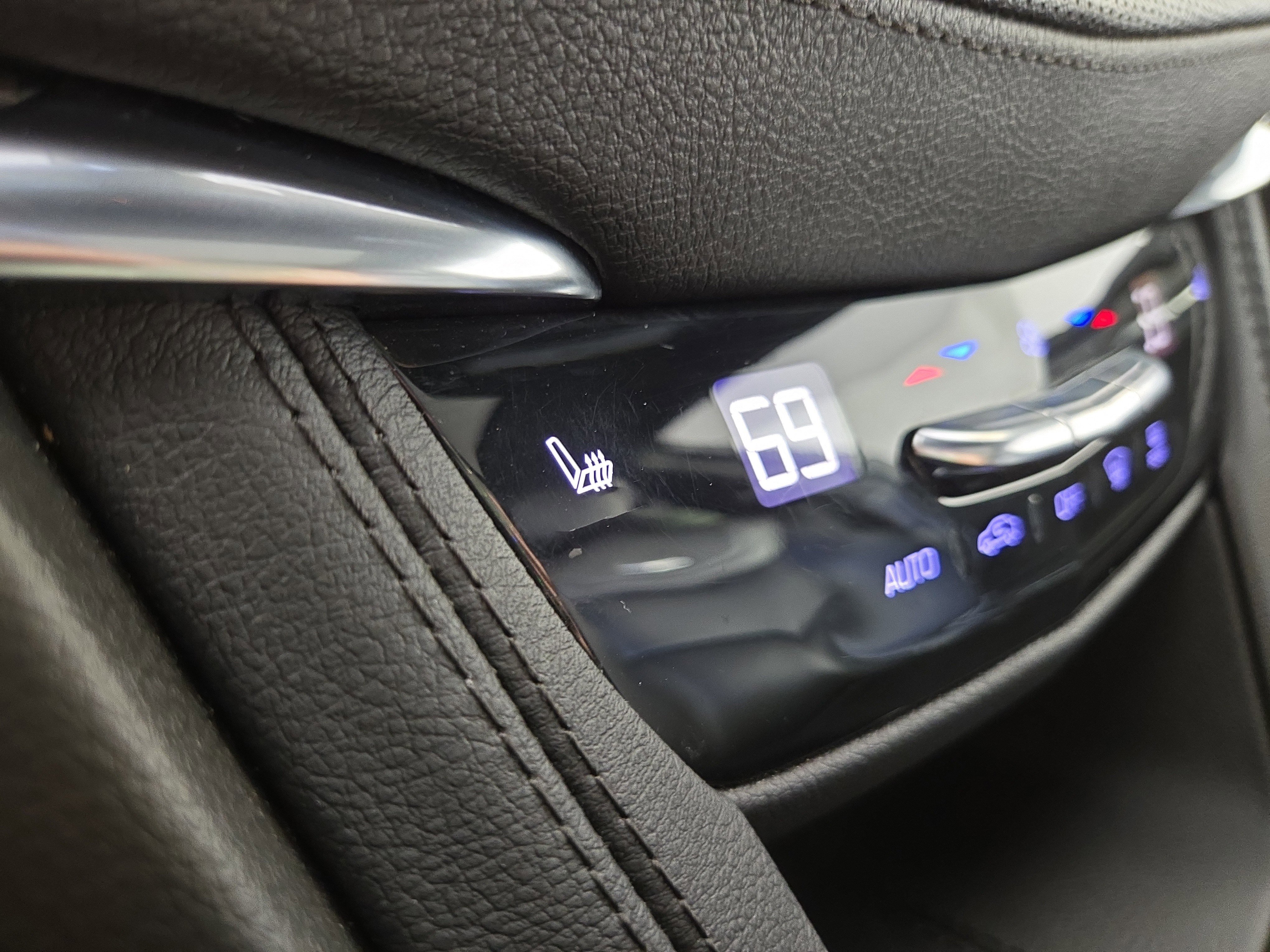 Certified 2023 Cadillac XT5 Sportv image 27