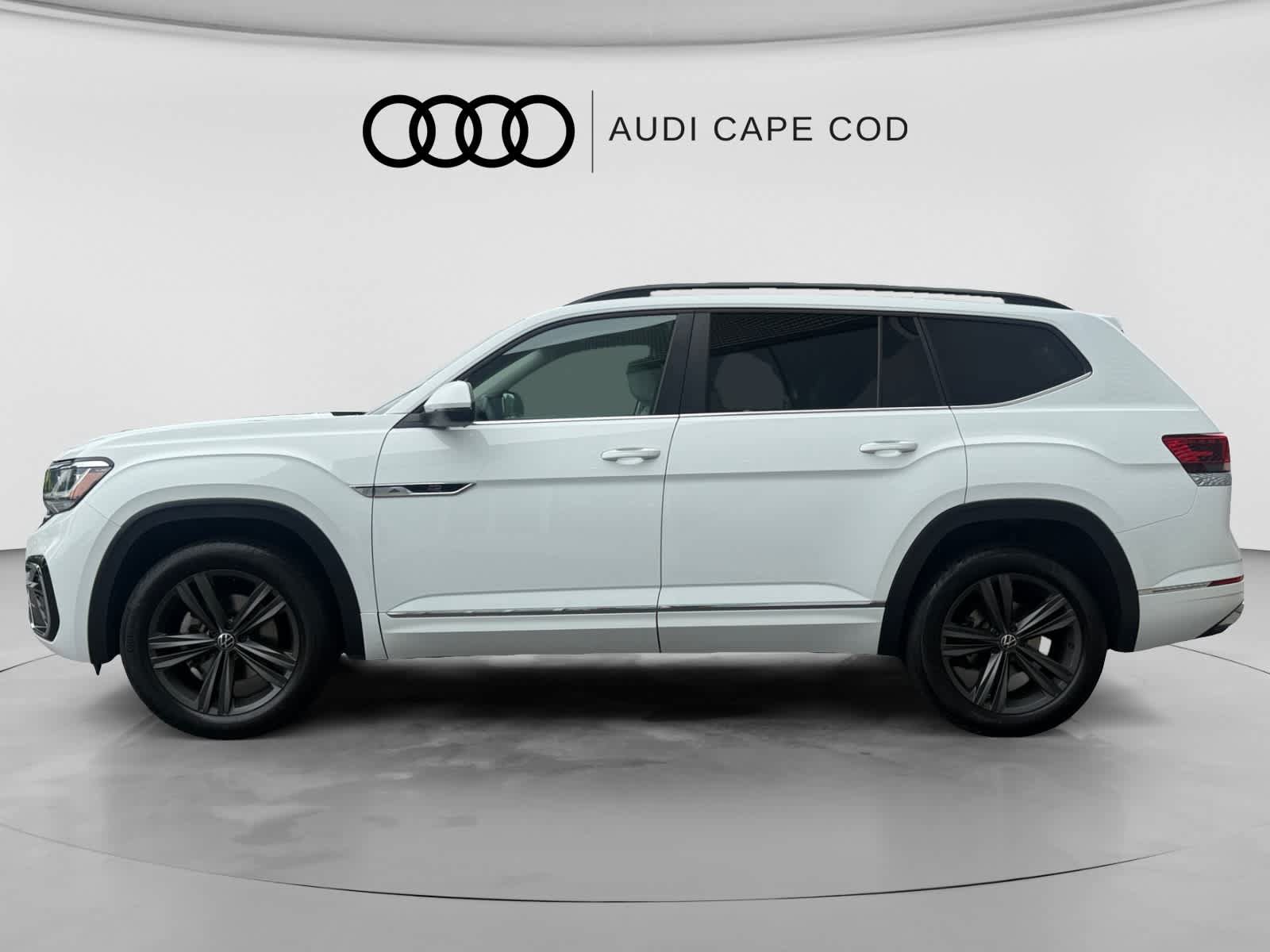 Used 2021 Volkswagen Atlas SE w/ Panoramic Sunroof Package AWD/4WD image 4