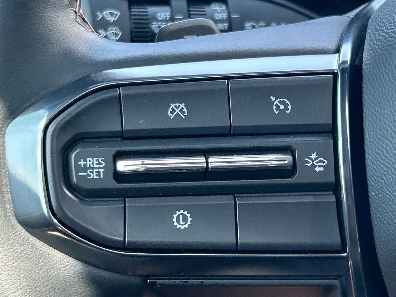 Certified 2024 GMC Acadia AT4 w/ Luxury Package image 20