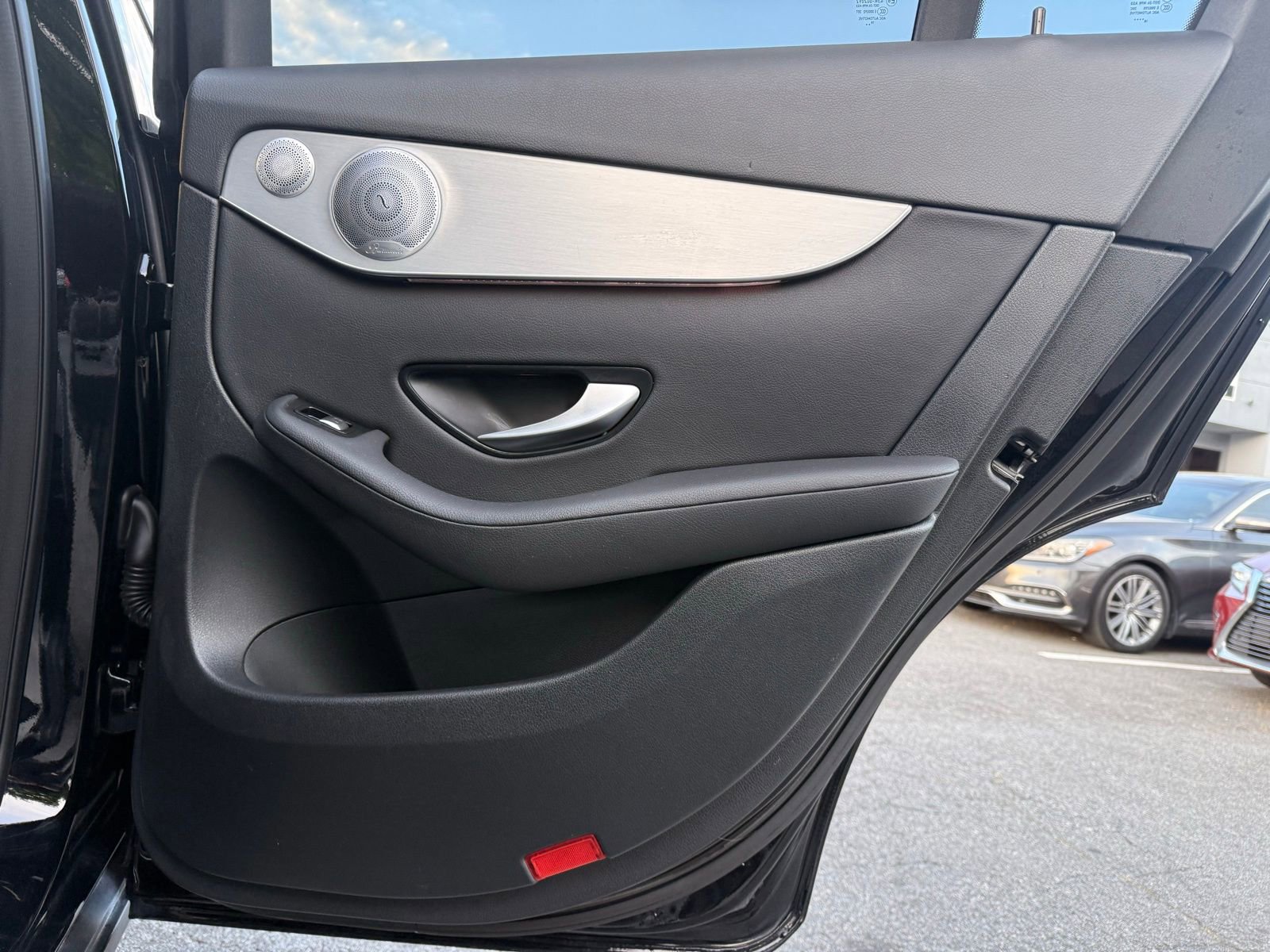 Used 2019 Mercedes-Benz GLC 300 4MATIC Coupe image 28