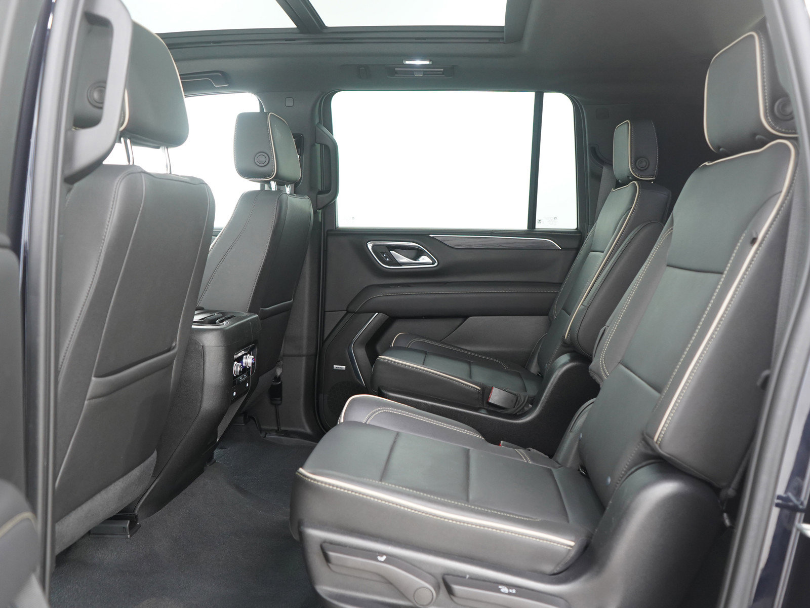 Used 2023 GMC Yukon XL SLT image 20