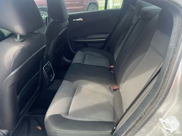 Used 2015 Dodge Charger SE w/ Popular Equipment Group image 6