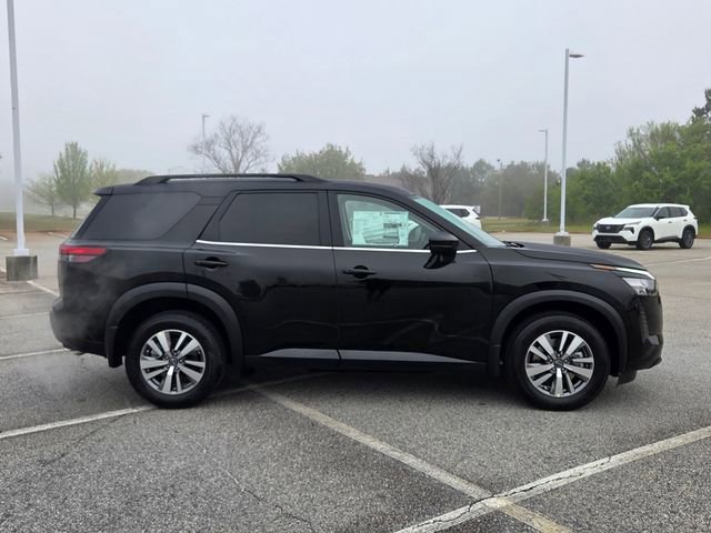 New 2026 Nissan Pathfinder SL image 15