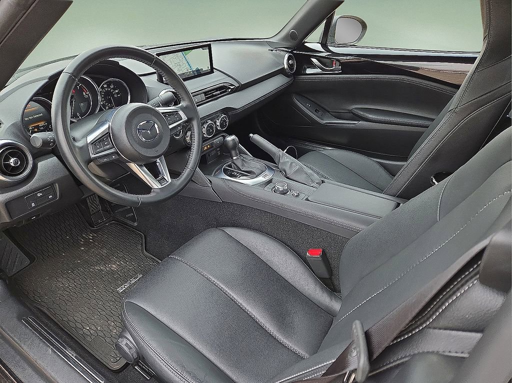 Used 2024 MAZDA MX-5 Miata RF Grand Touring w/ Weather Package image 17