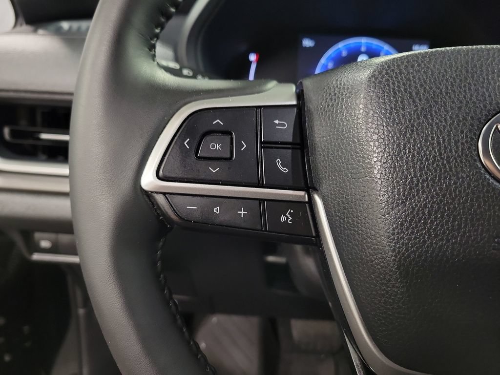 Used 2026 Toyota Grand Highlander AWD image 25