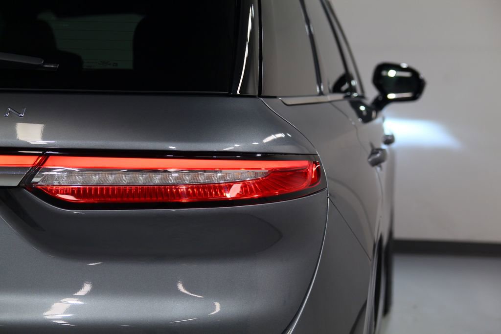 Used 2022 Lincoln Corsair Reserve image 19