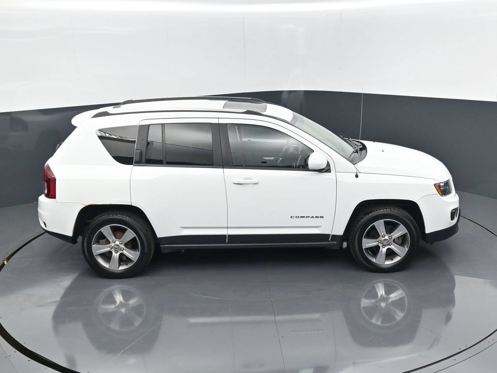 Used 2017 Jeep Compass High Altitude FWD image 14