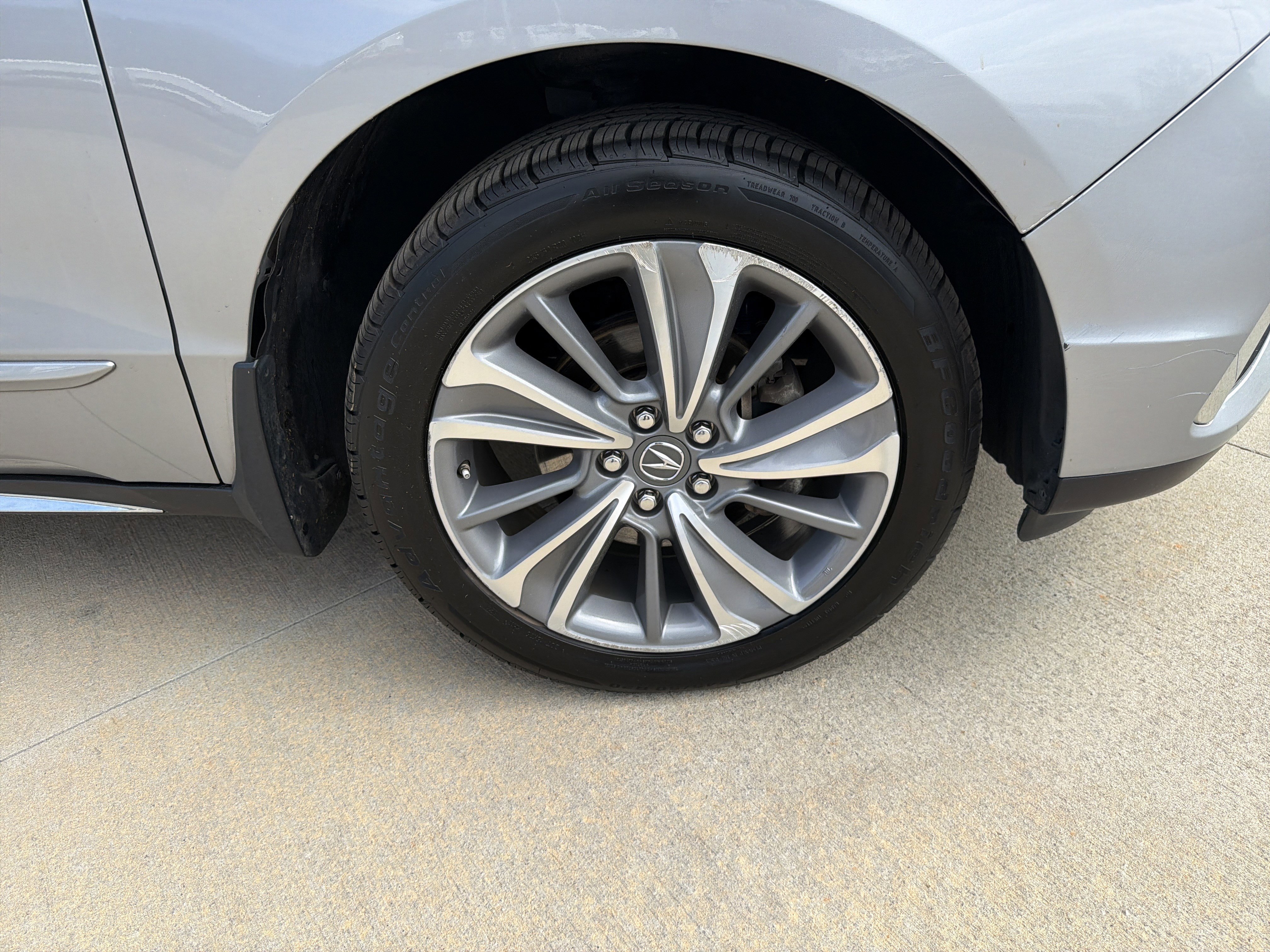 Used 2017 Acura MDX SH-AWD w/ Technology Package image 13