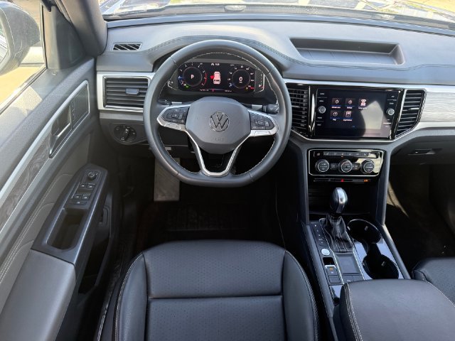 Used 2023 Volkswagen Atlas Cross Sport SE FWD image 25