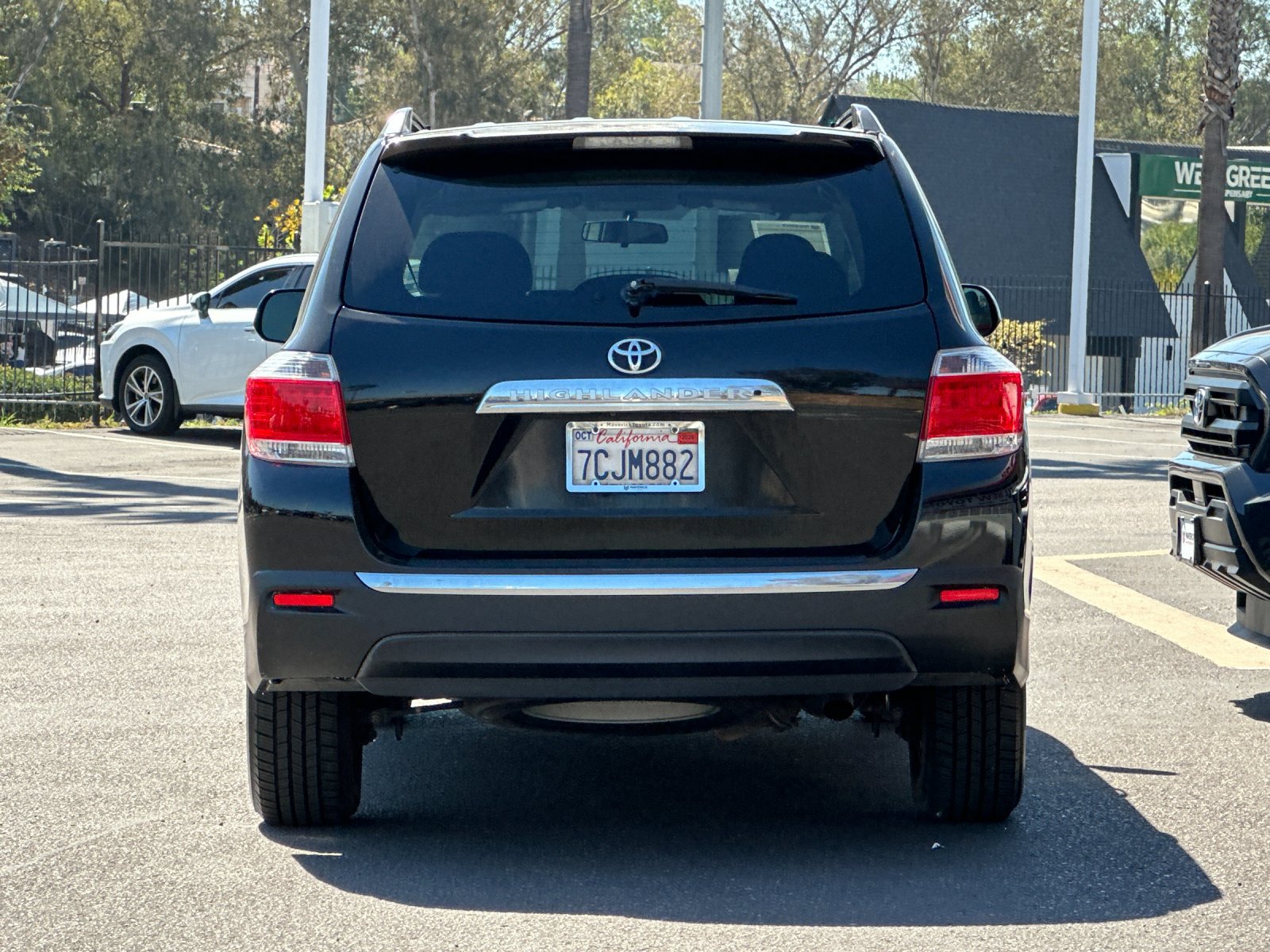 Used 2013 Toyota Highlander Plus FWD image 4