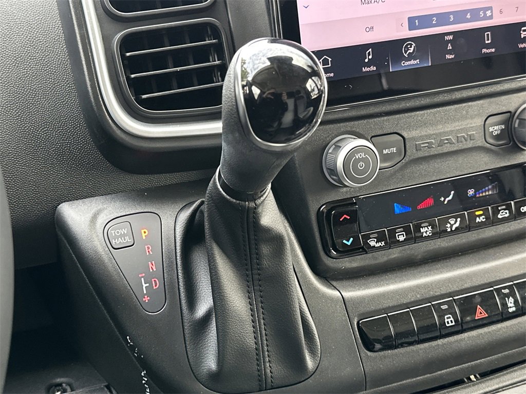 New 2026 RAM ProMaster 3500 w/ Quick Order Package 22G SLT image 21