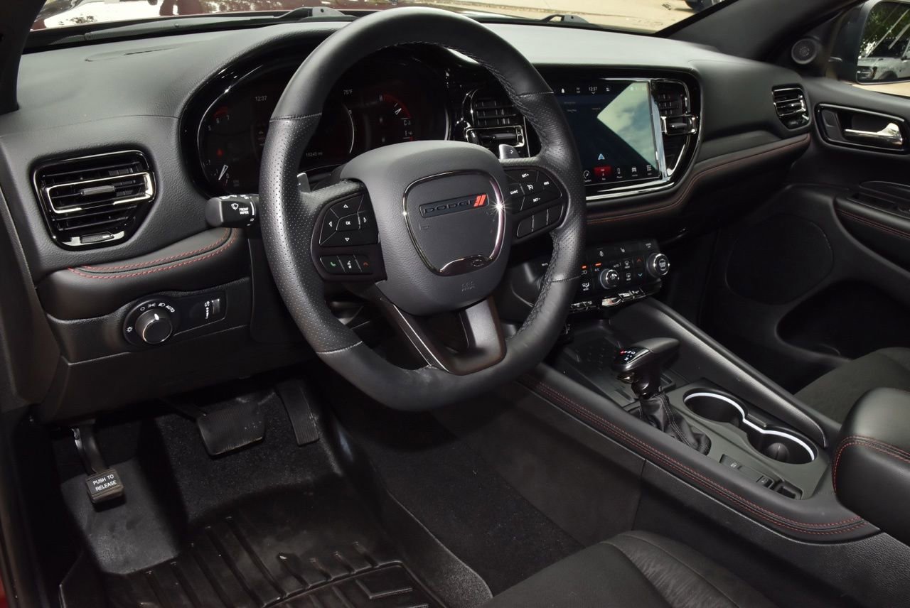 Used 2025 Dodge Durango R/T w/ Blacktop Package AWD/4WD image 34