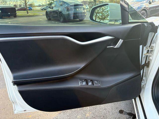 Used 2016 Tesla Model S P90D image 14