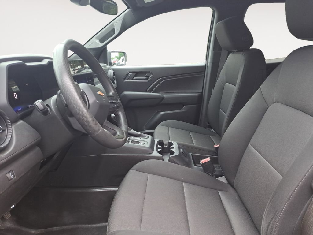 Used 2023 Chevrolet Colorado W/T RWD image 9
