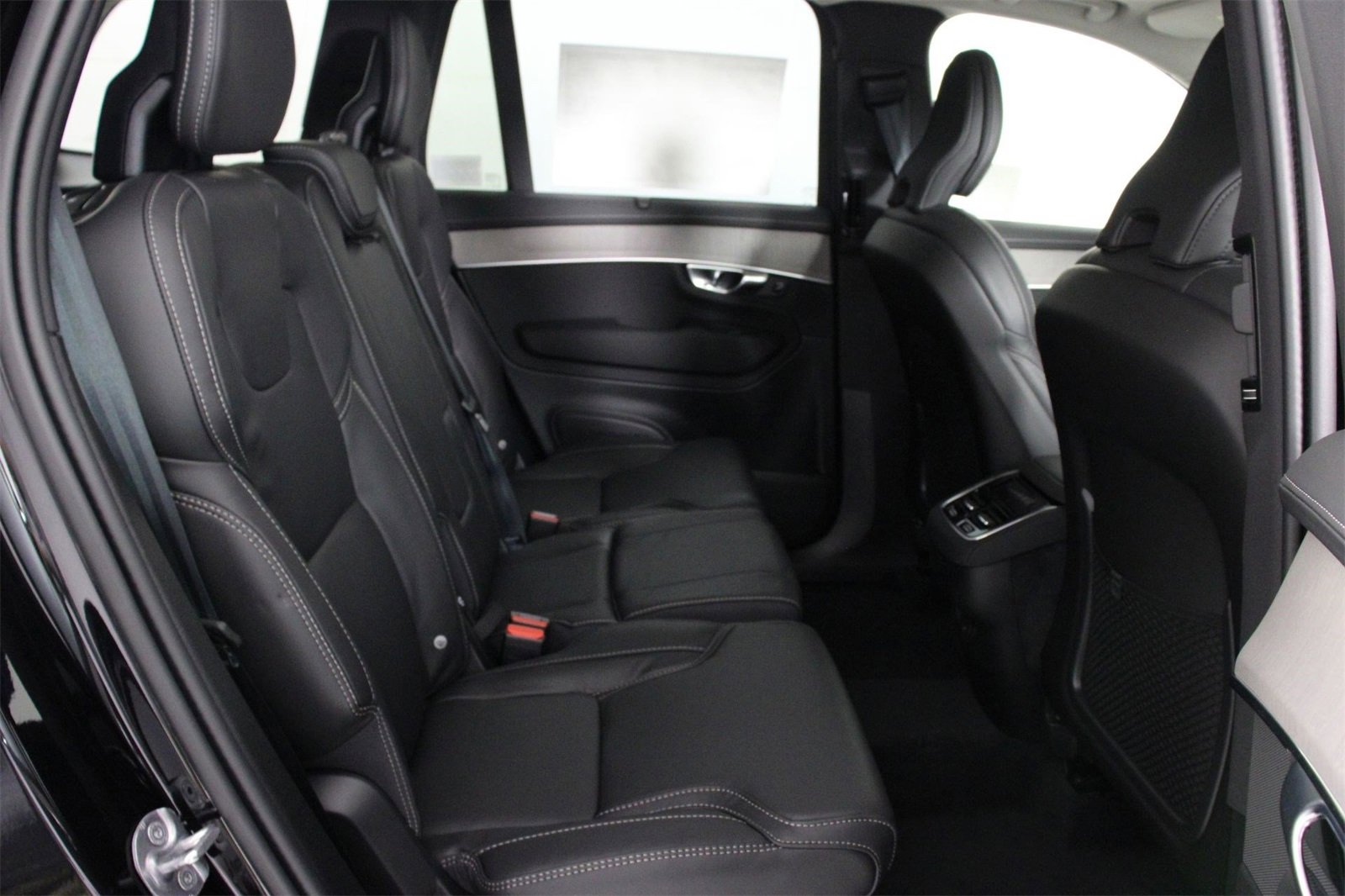 New 2026 Volvo XC90 B6 Ultra image 11