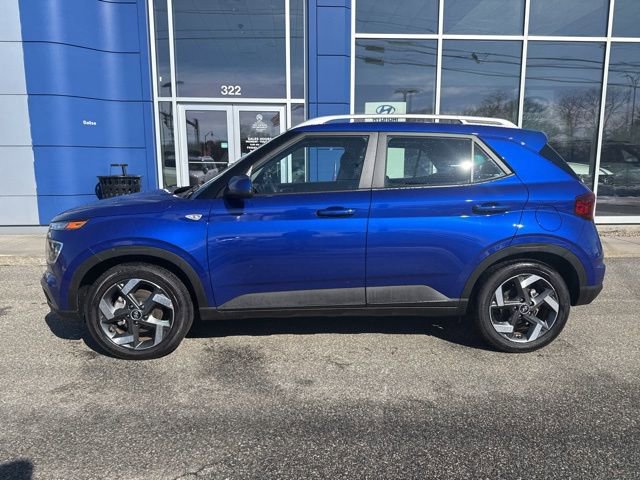 Used 2026 Hyundai Venue SEL image 9