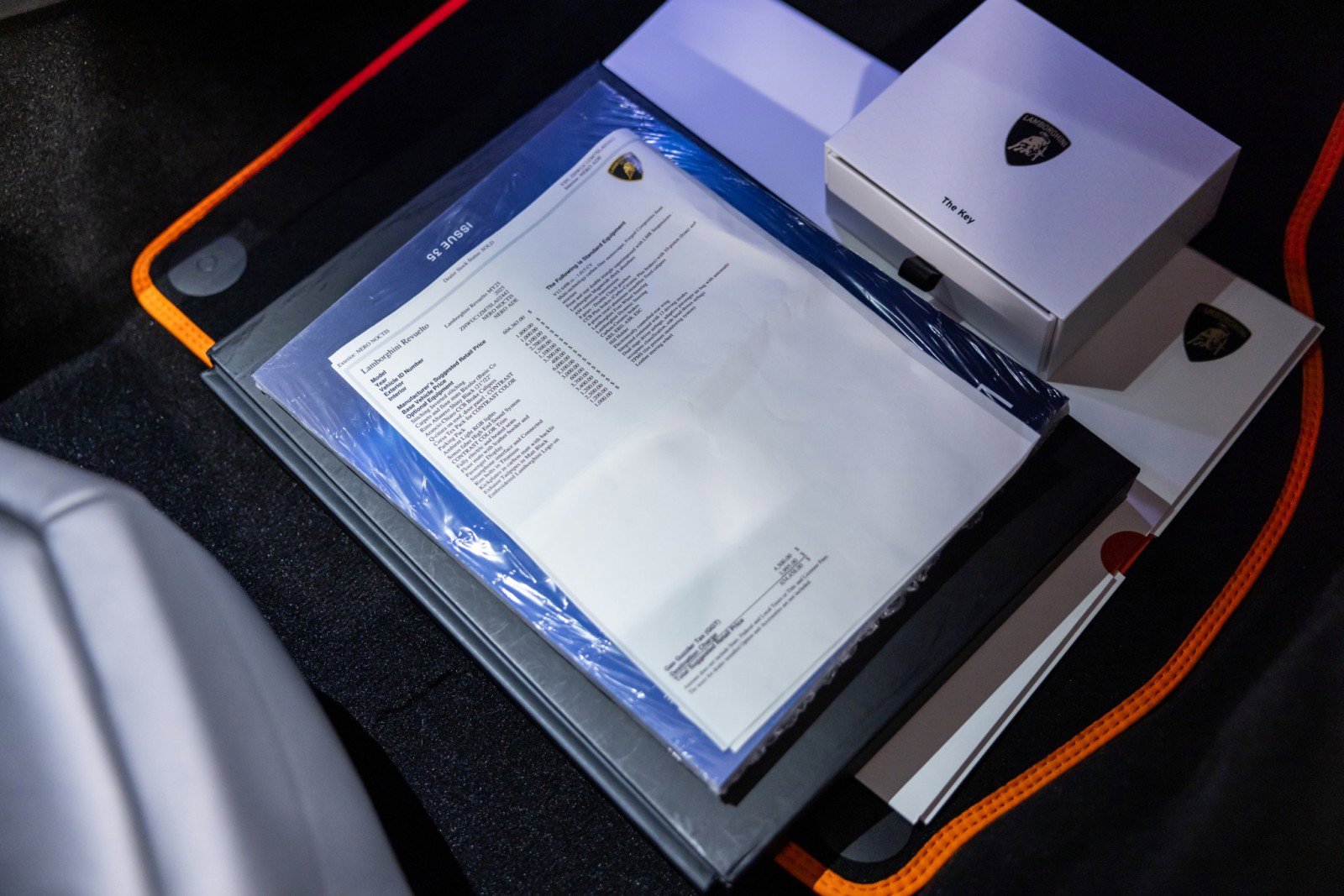 Used 2025 Lamborghini Revuelto image 38