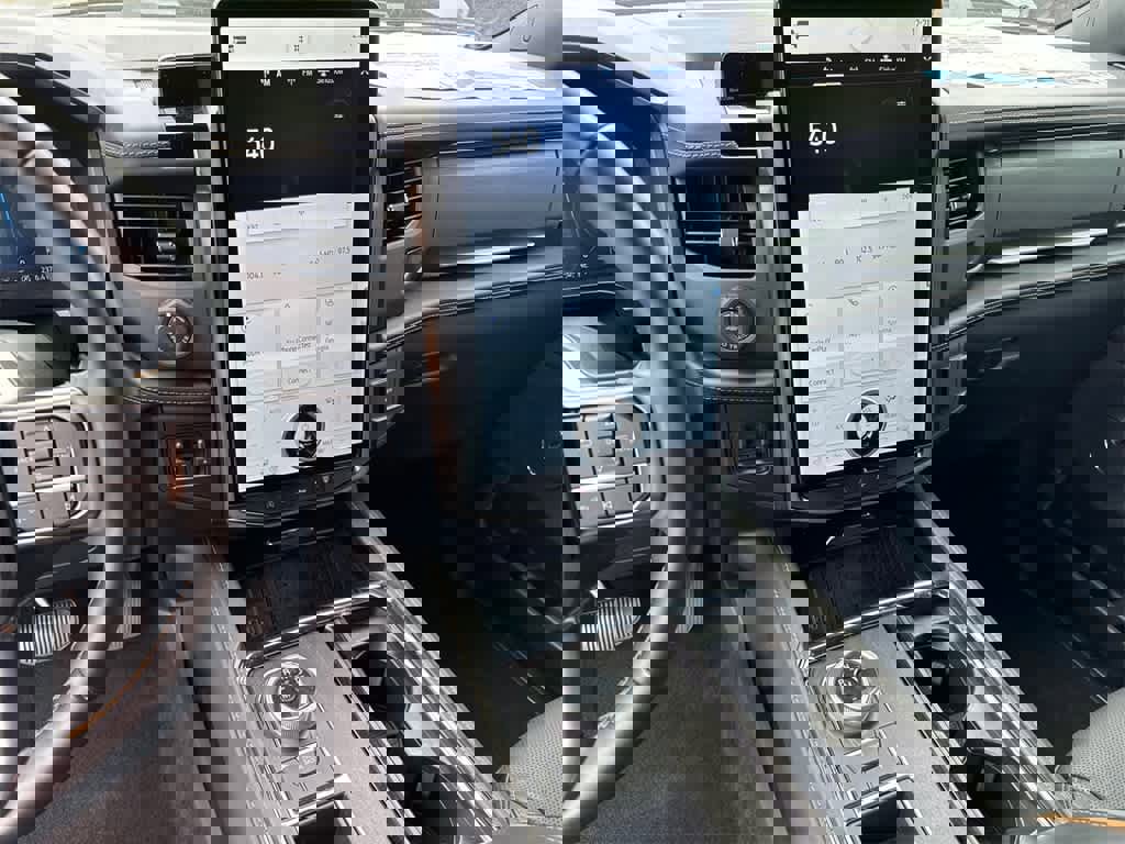 New 2023 Ford Expedition Platinum image 25