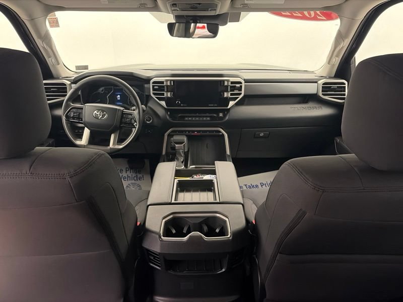 Used 2022 Toyota Tundra SR5 w/ SR5 Convenience Package AWD/4WD image 13