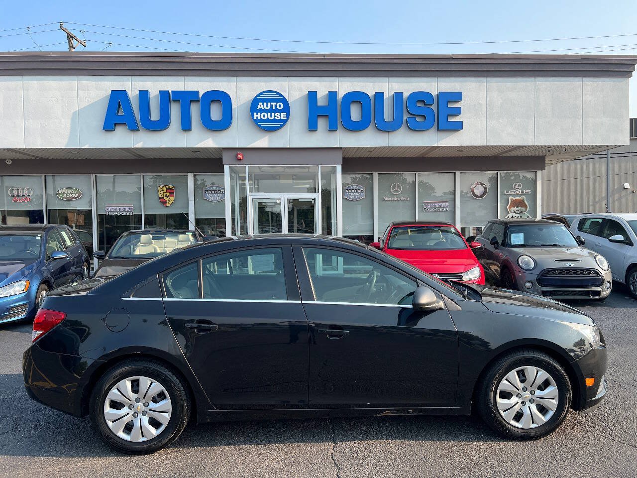 Used 2012 Chevrolet Cruze LS w/ Connectivity Package FWD image 9