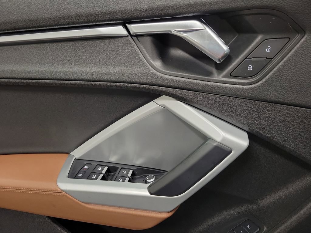 Used 2022 Audi Q3 2.0T Premium image 18