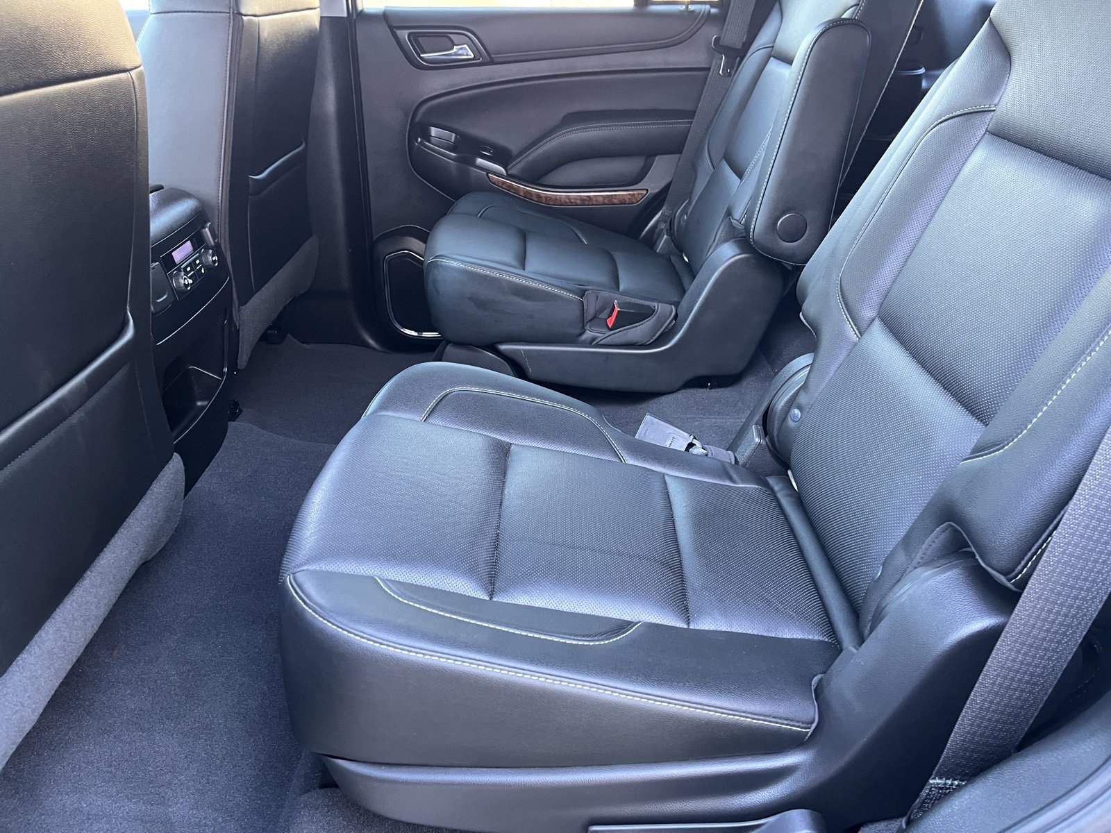 Used 2019 Chevrolet Tahoe Premier w/ RST 6.2L Performance Edition image 20