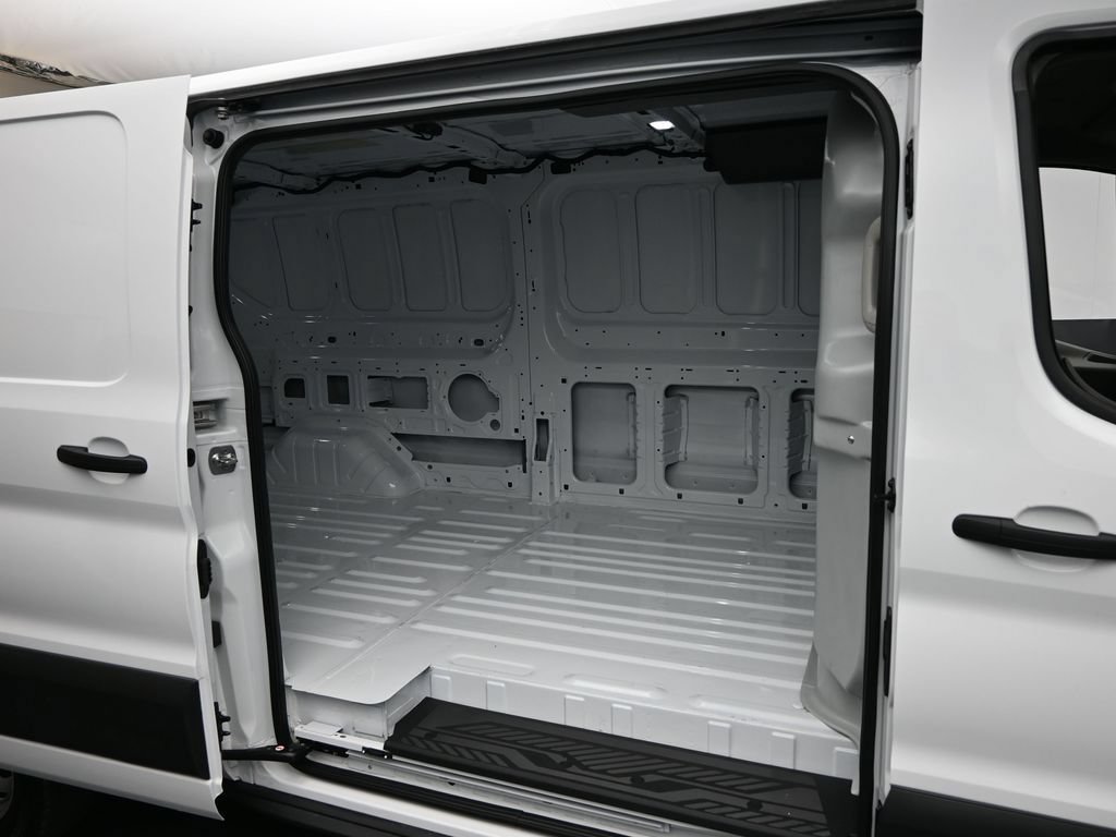 New 2026 Ford Transit 250 Low Roof RWD image 18