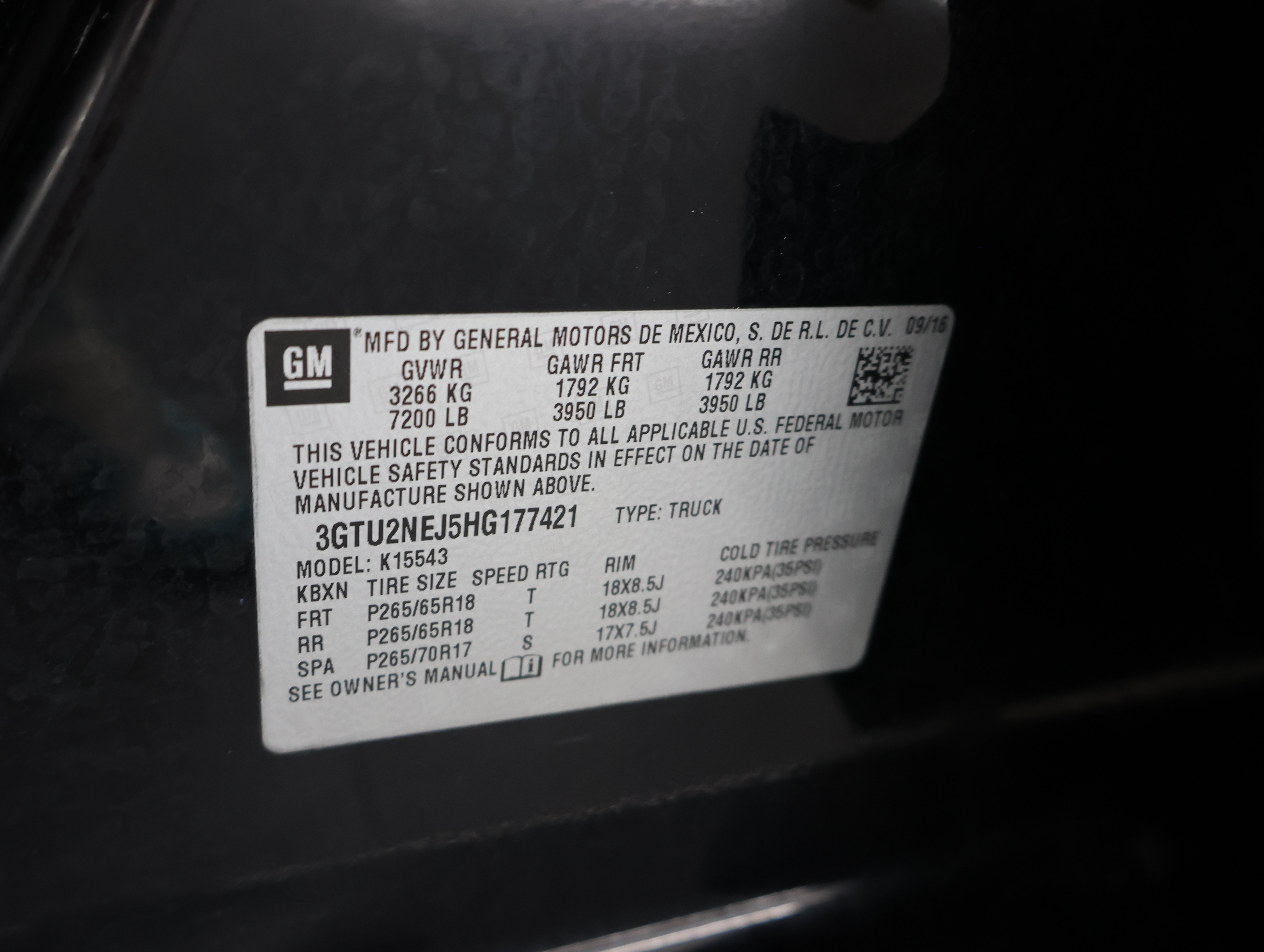 Used 2017 GMC Sierra 1500 SLT w/ Suspension Package, Off-Road AWD/4WD image 55